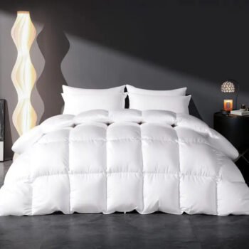 13.5 Tog & 15 Tog - Duck Feather & Down Duvet – Hotel Quality Winter Quilt – Soft, Breathable, Box Stitched Bedding Warm Cosy